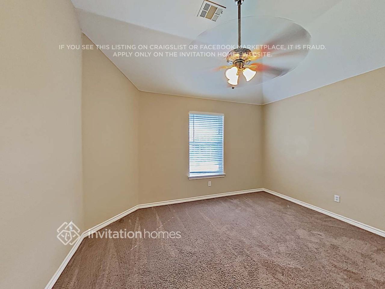 1817 Fairfax Dr - Photo 7 of 13