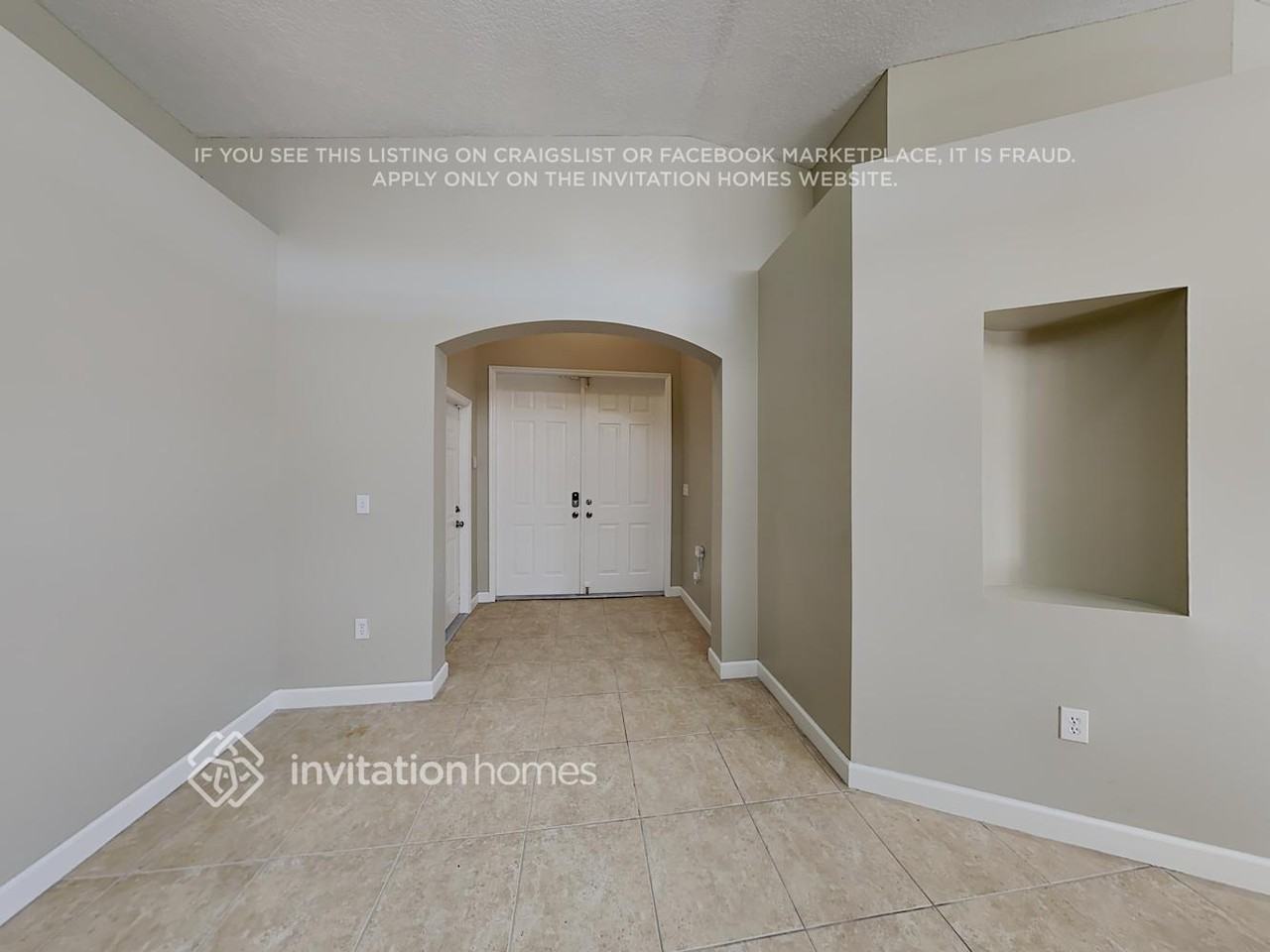 6401 Sw 162nd Ct - Photo 4 of 19
