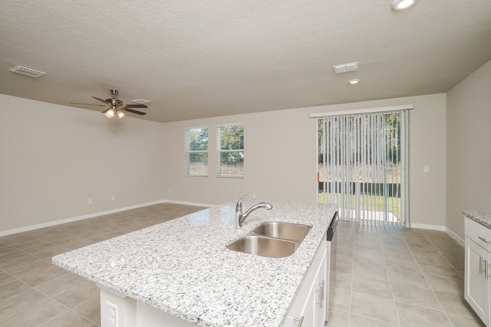 38899 Harlow Rose Dr - Photo 5 of 16