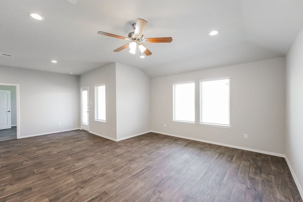 21302 Brookwood Crescent Dr - Photo 3 of 16