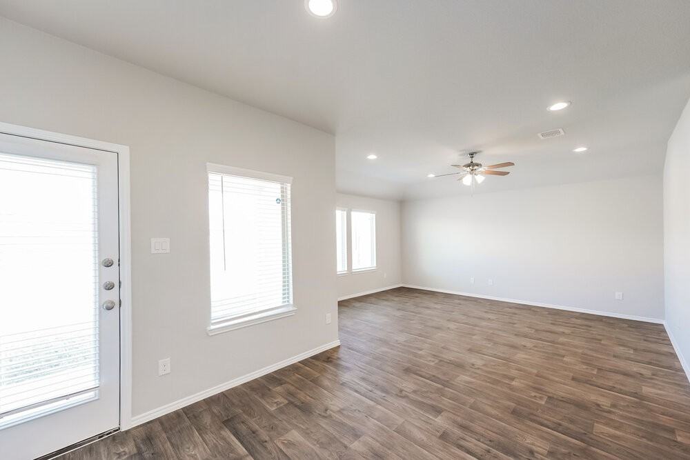 21302 Brookwood Crescent Dr - Photo 5 of 16