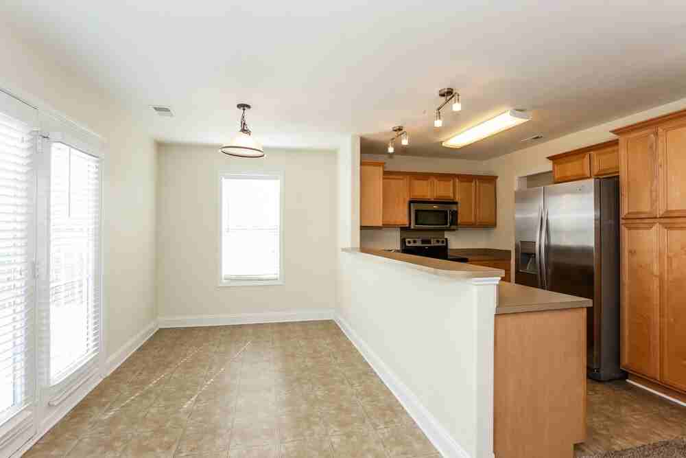 13515 Stones Landing St - Photo 4 of 18