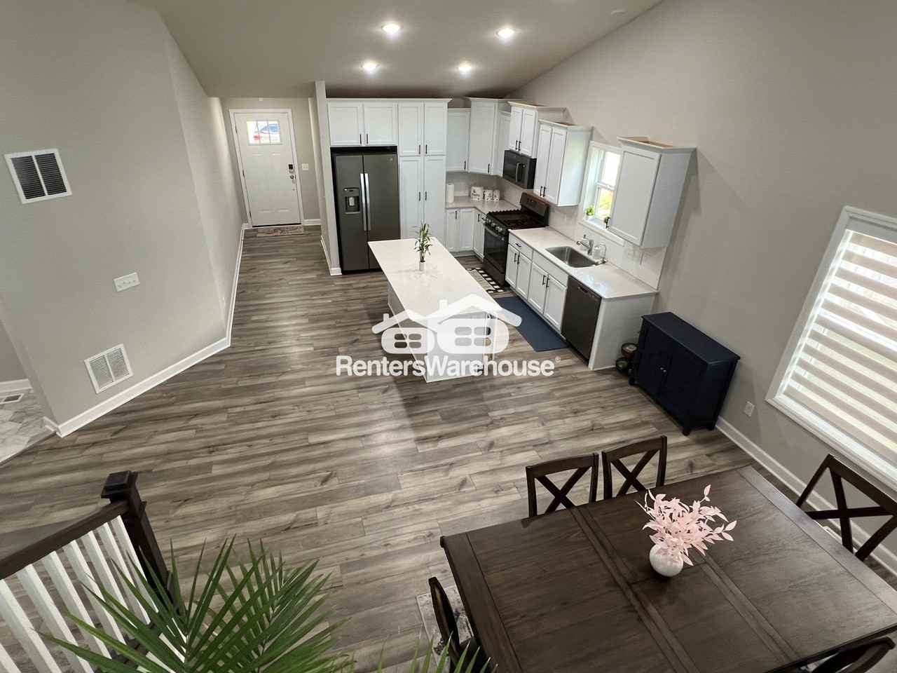 8092 186th St W - Photo 4 of 30