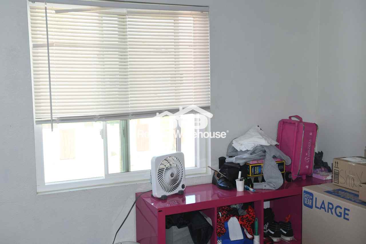 1970 N Hartford St #4 - Photo 7 of 11