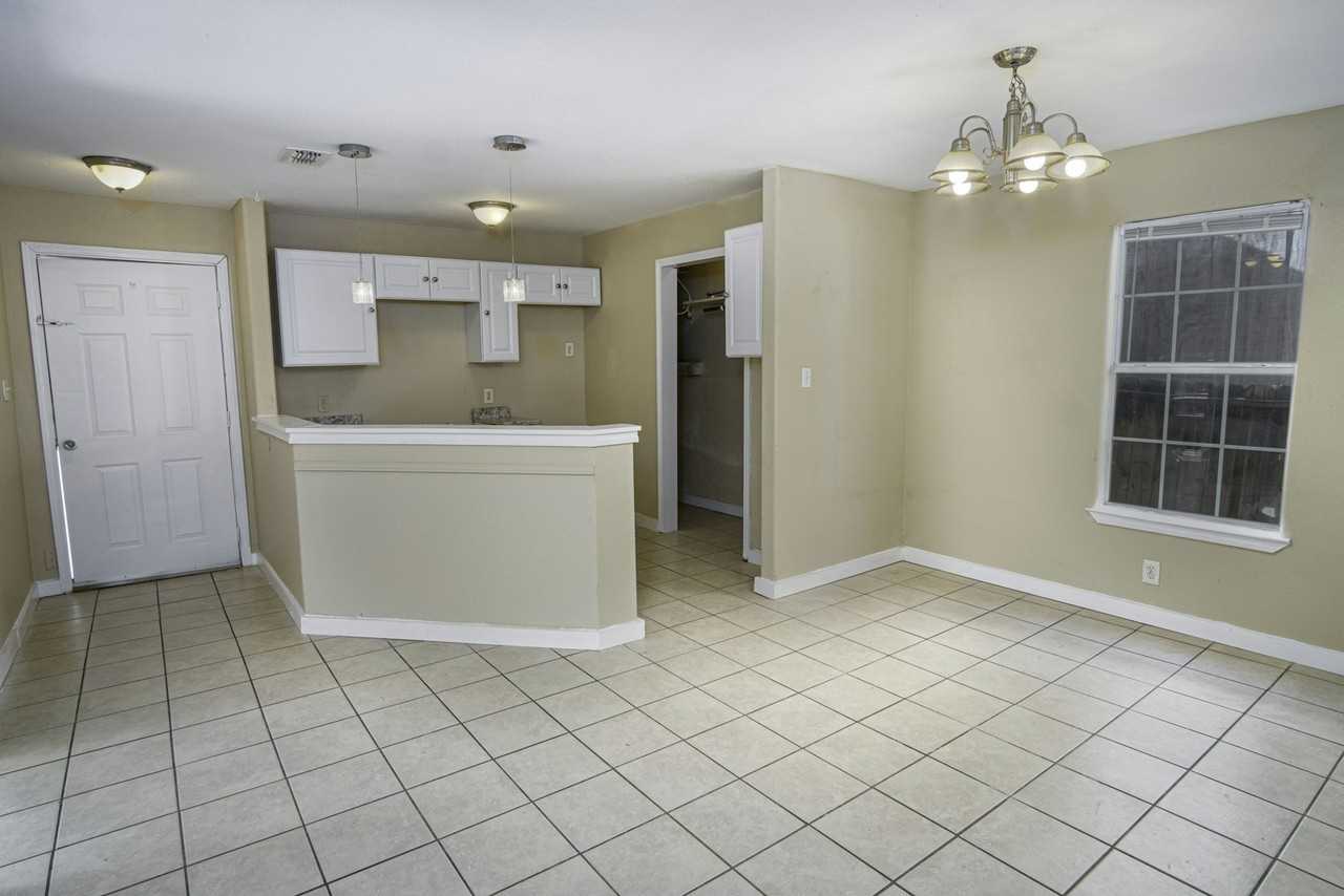 717 North Colorado Street - Photo 3 of 15