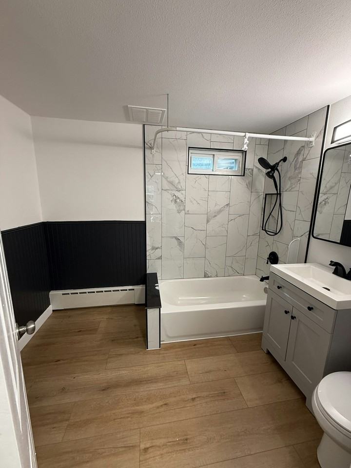 3708 Jewel Lake Rd, Unit 1 - Photo 5 of 24