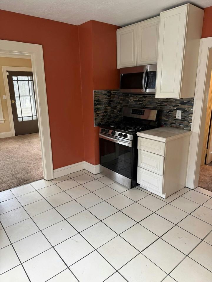3035 East 126th Street - Photo 6 of 20