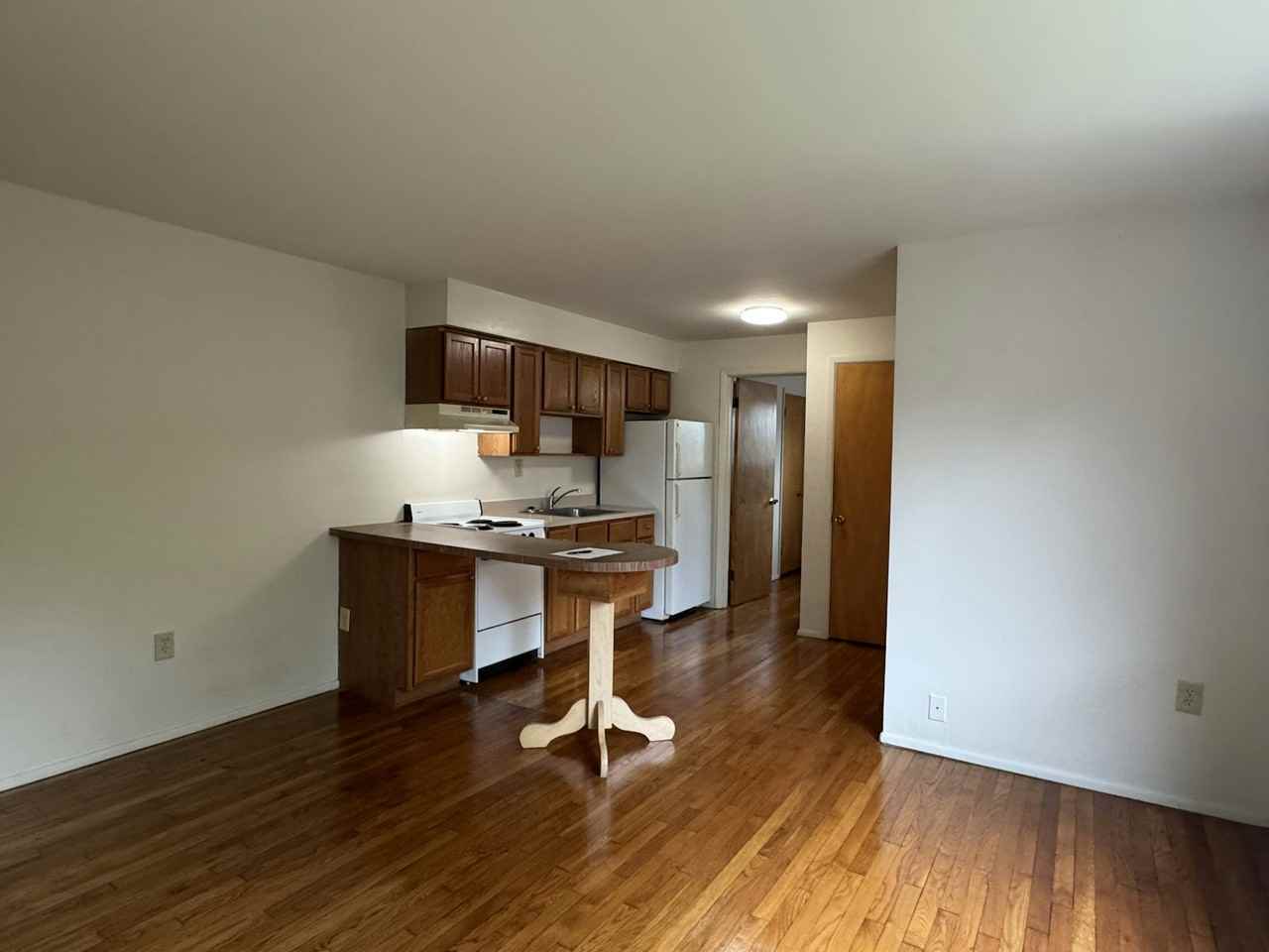 3992 Ballard Avenue, Unit 4 - Photo 4 of 10