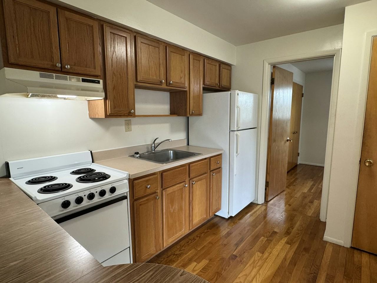 3992 Ballard Avenue, Unit 4 - Photo 5 of 10