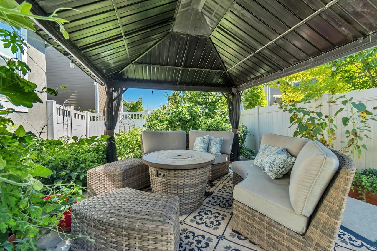 4251 West Gate Keeper Drive - Photo 5 of 29