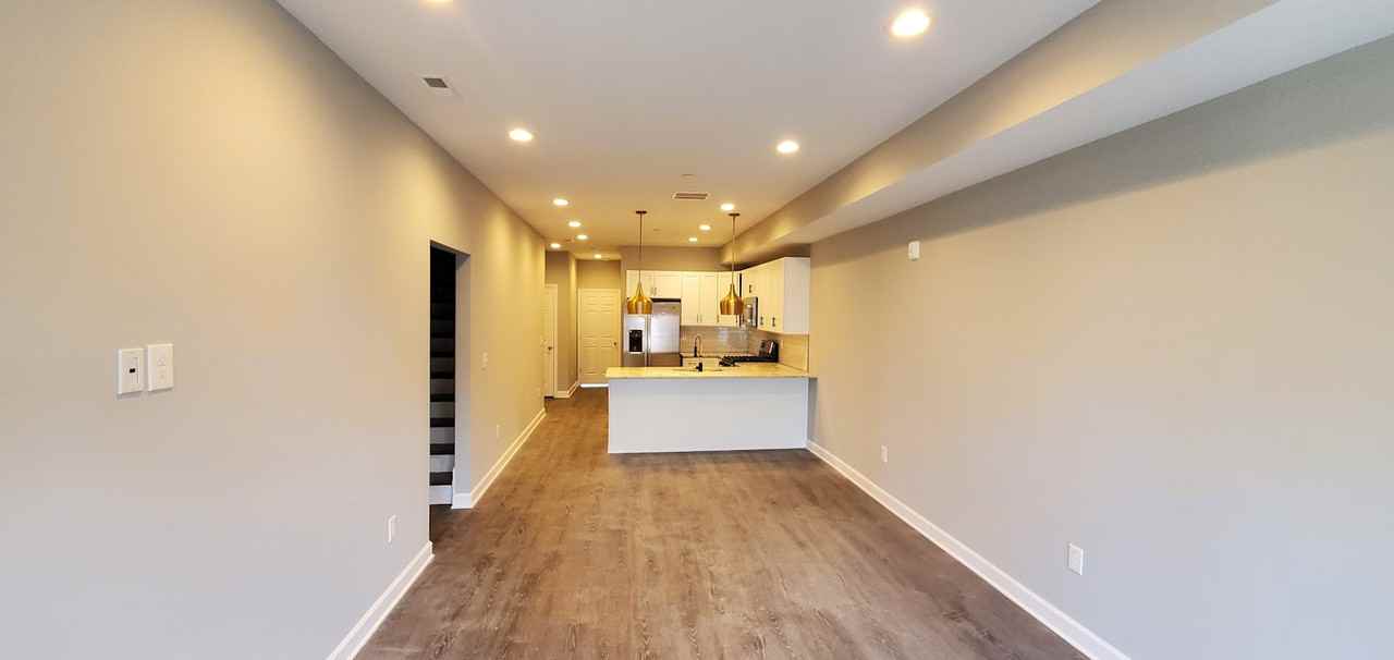 2025 E Street Northeast, Unit 4 - Photo 3 of 12