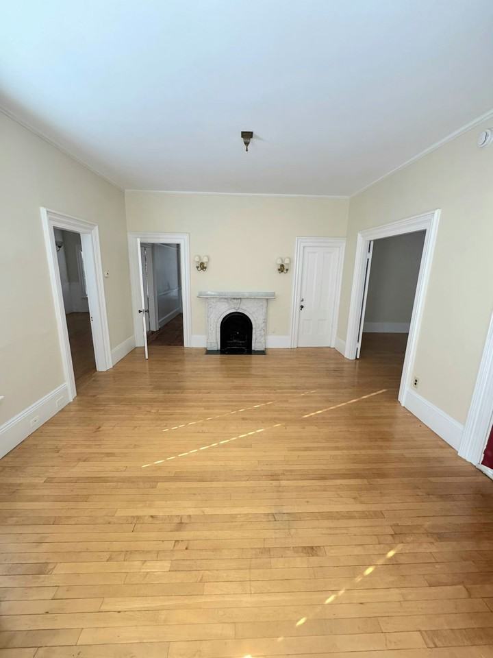 6 Webster Street, Unit D - Photo 2 of 21