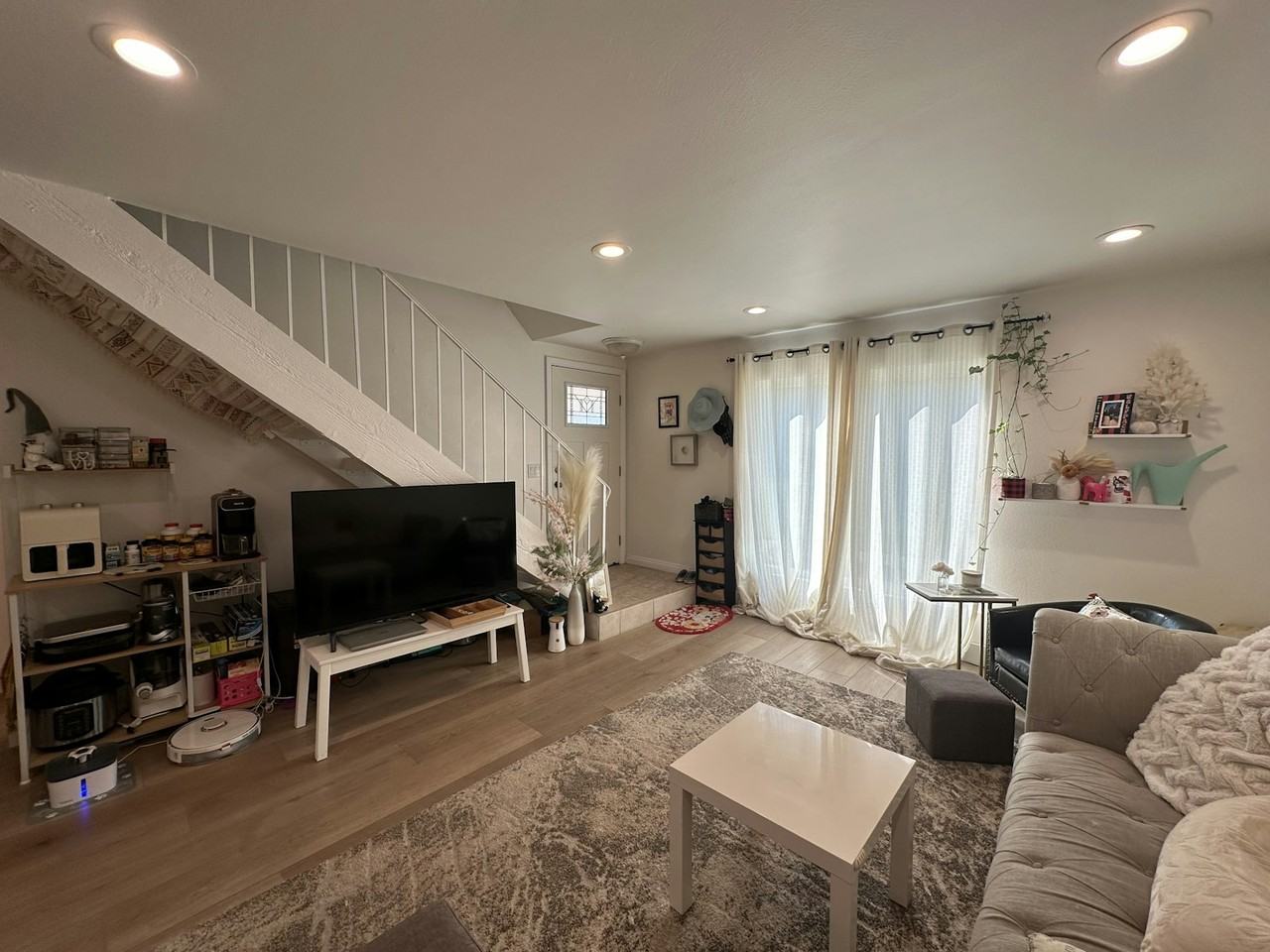 25334 Vía Viejo Street, Unit Room 2 - Photo 6 of 8