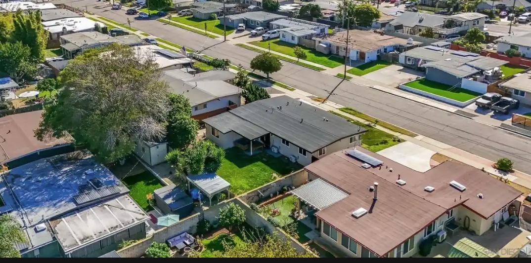 1128 Hemlock Ave #NA - Photo 2 of 13