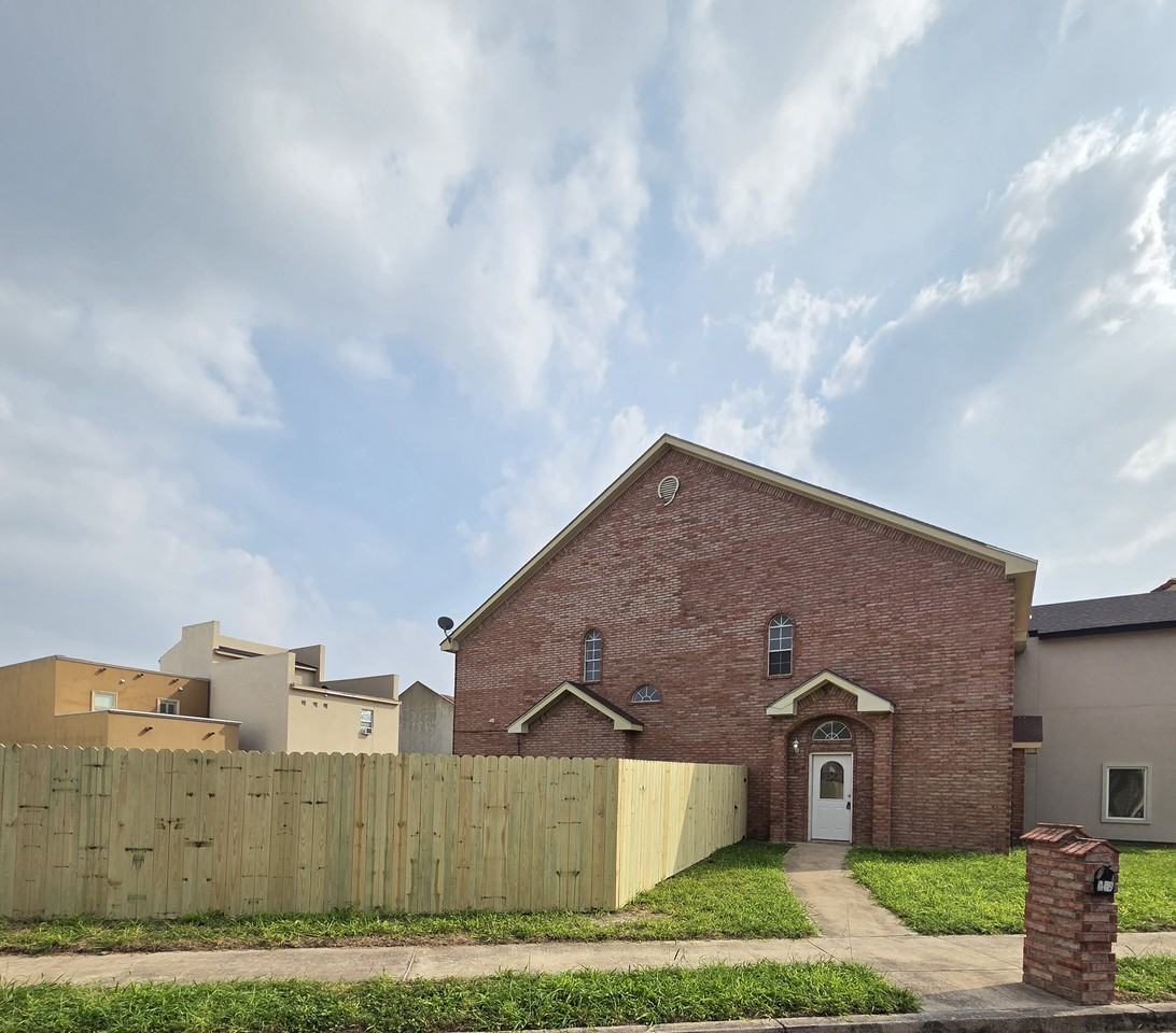 449 Quail Ave #NA - Photo 2 of 23