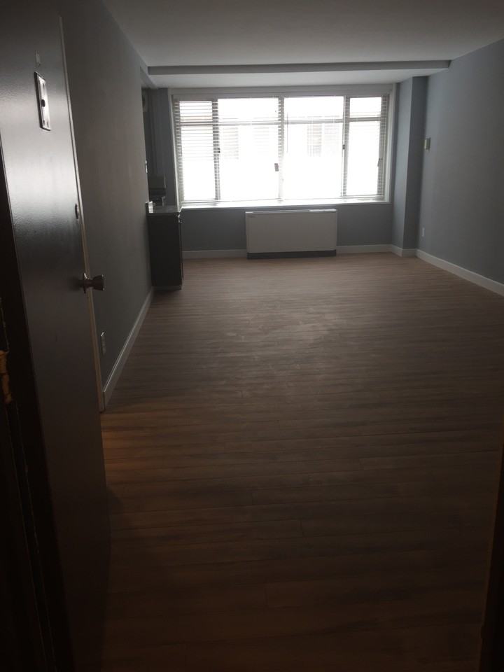 950 25th Street Northwest #202S - Photo 2 of 20