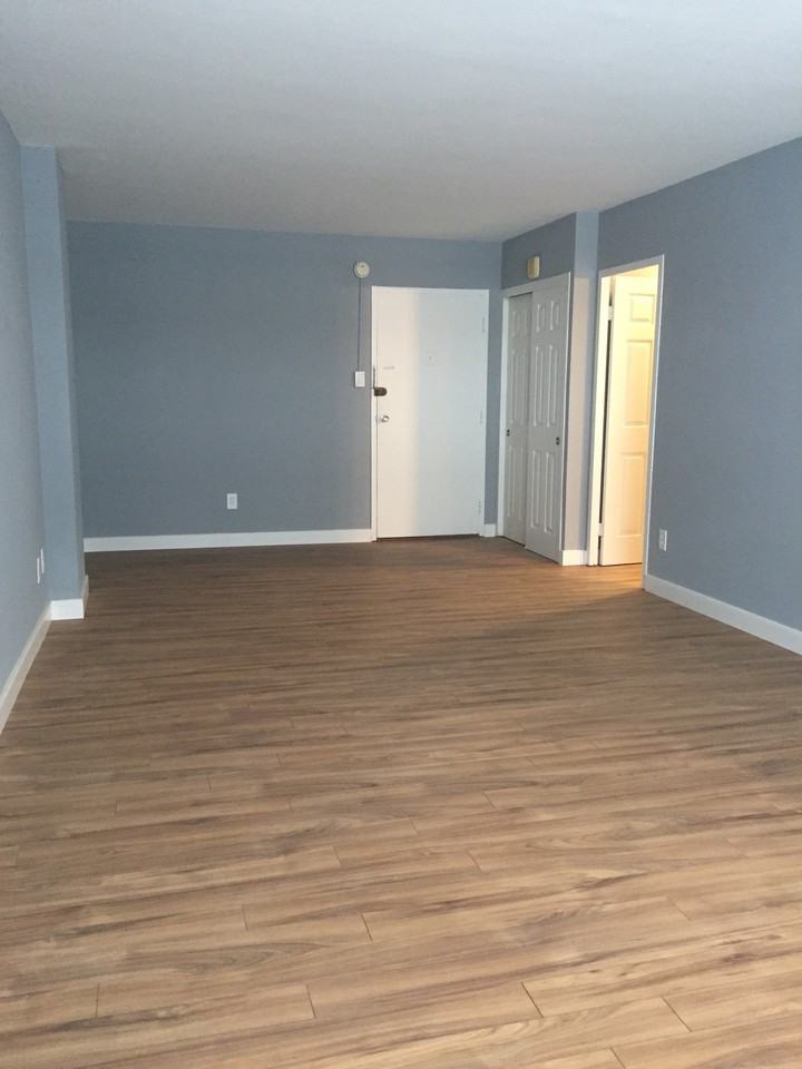 950 25th Street Northwest #202S - Photo 7 of 20