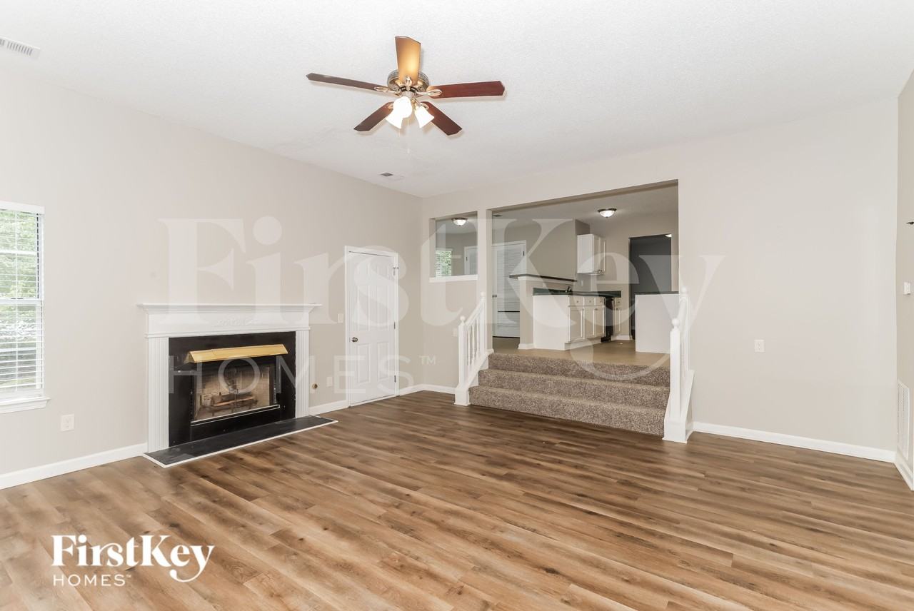 848 Asbury Trl - Photo 3 of 15
