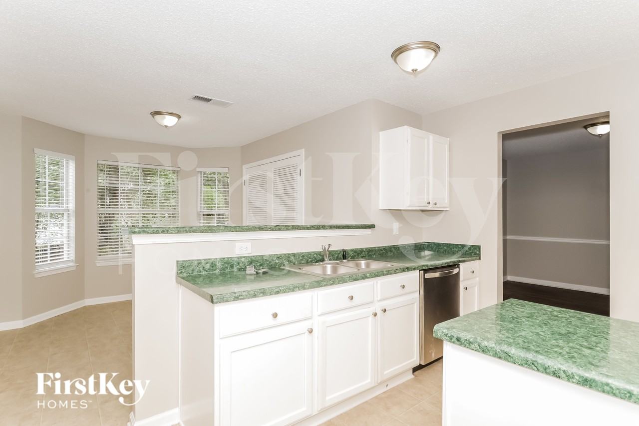 848 Asbury Trl - Photo 5 of 15