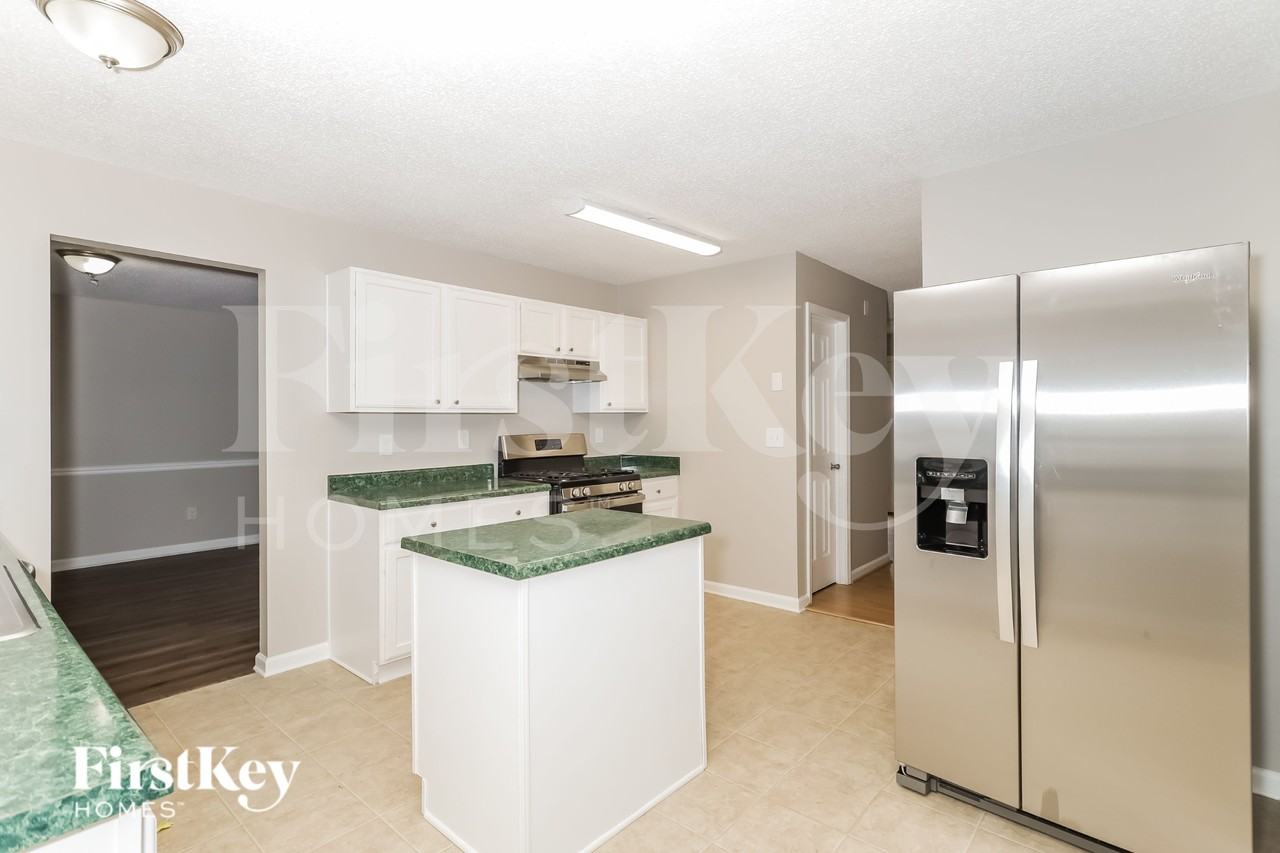 848 Asbury Trl - Photo 6 of 15