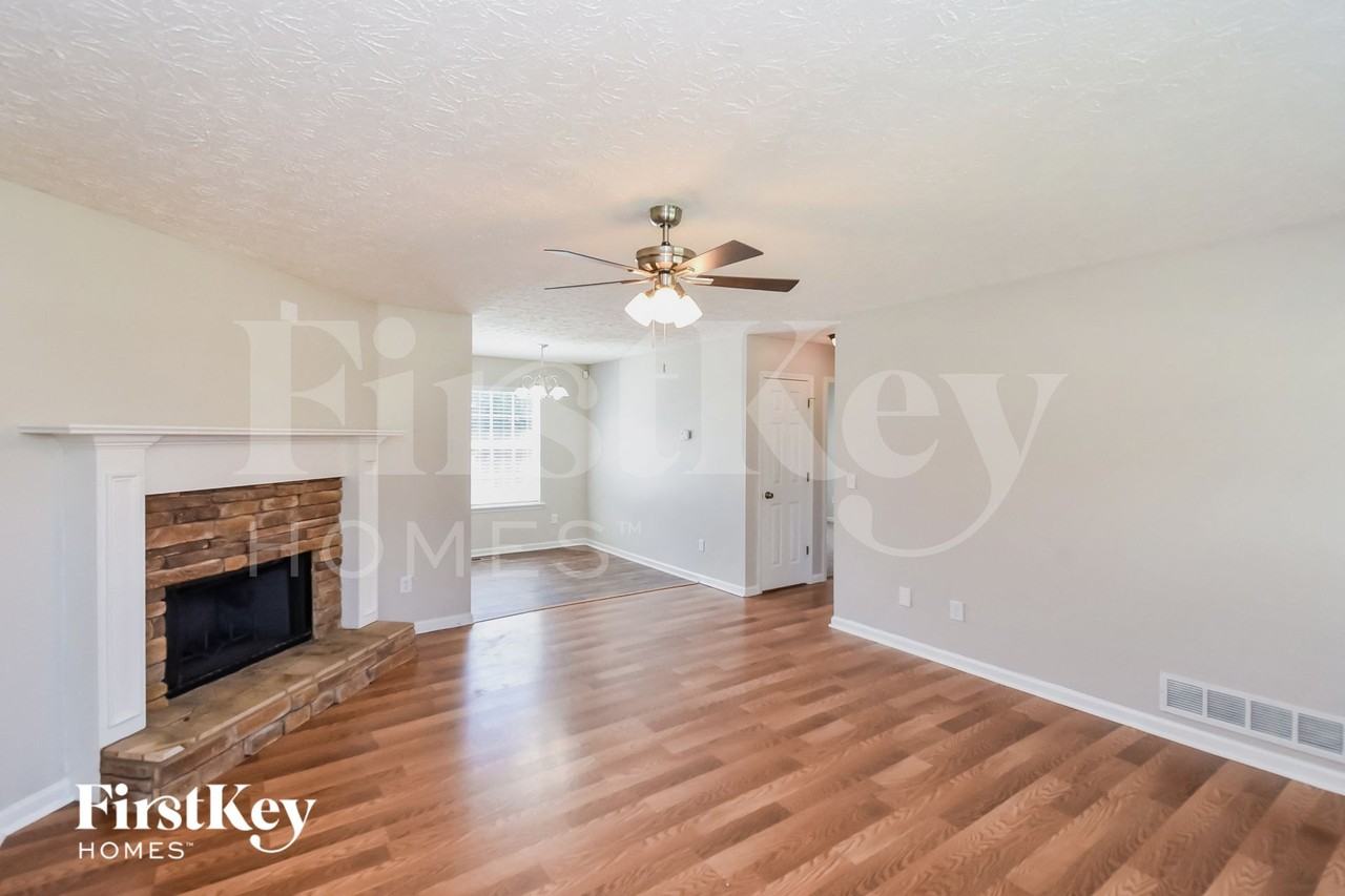 117 Faithful Dr - Photo 2 of 15