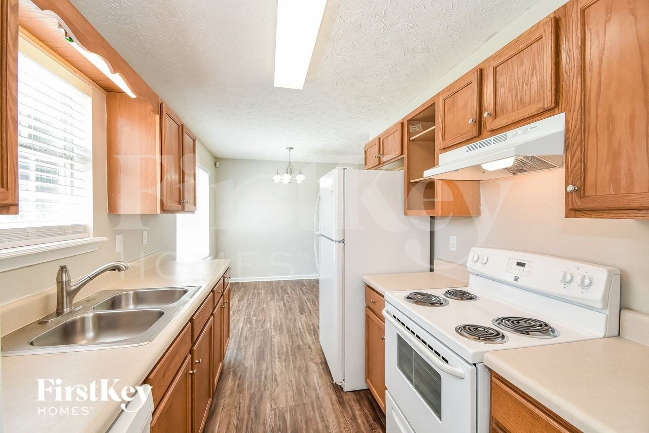 117 Faithful Dr - Photo 5 of 15