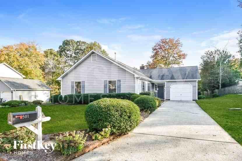 3501 Cardinal Ridge Dr - Photo 2 of 15