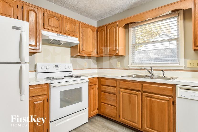 3501 Cardinal Ridge Dr - Photo 6 of 15