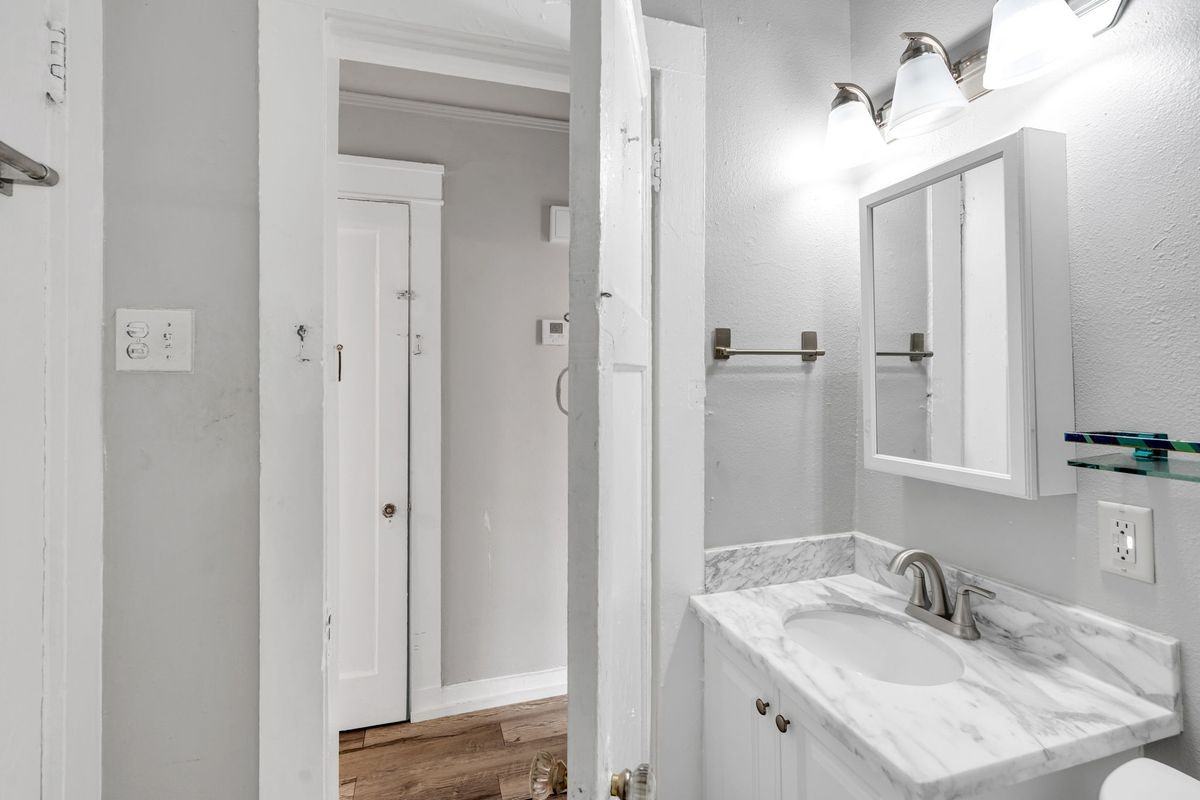 1720 Independence St - Photo 2 of 10