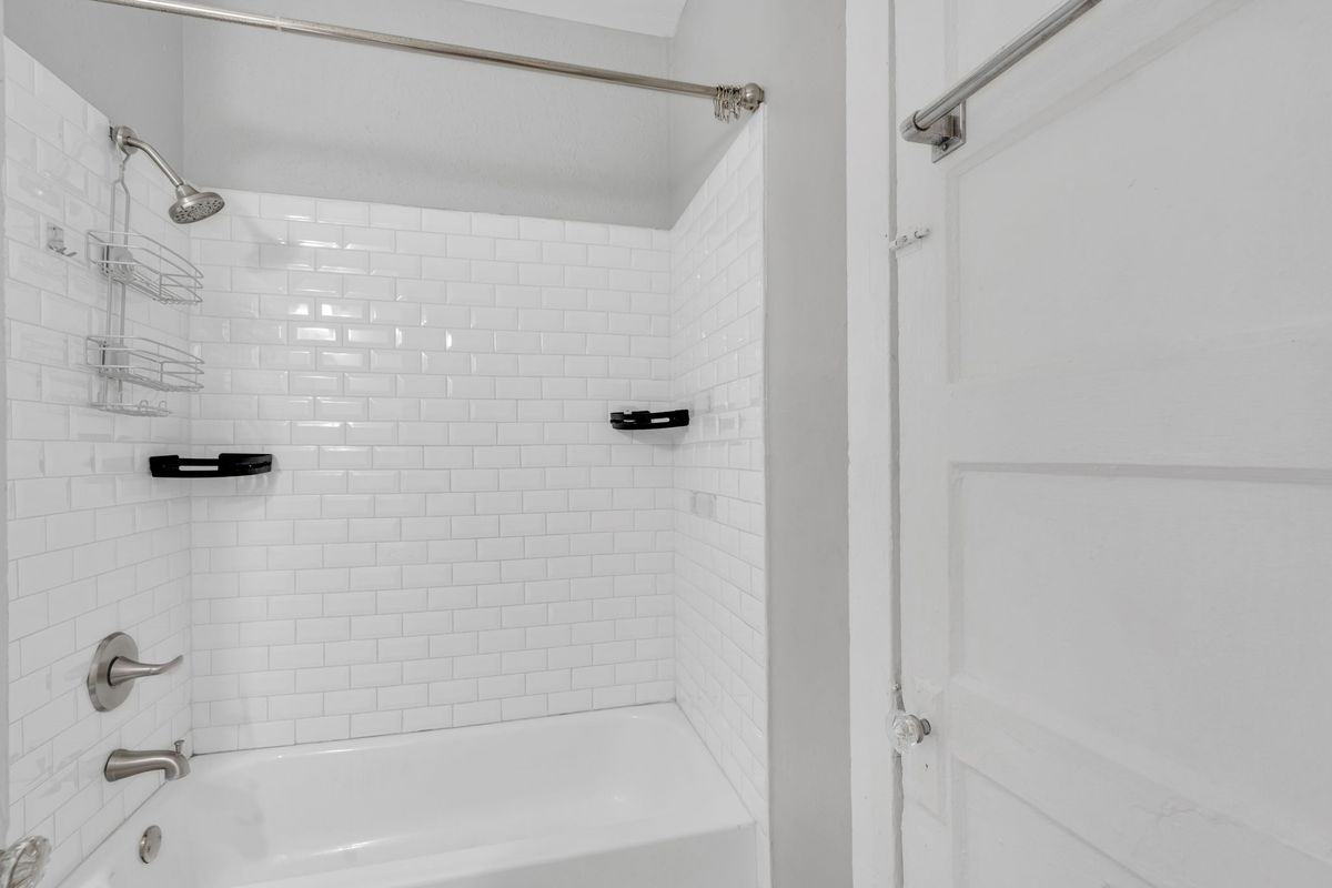 1720 Independence St - Photo 5 of 10