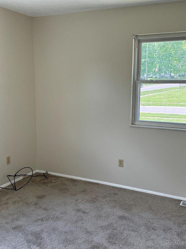 9358 Bluegate Dr - Photo 3 of 13