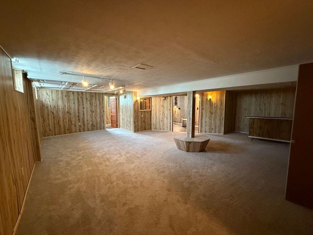 9358 Bluegate Dr - Photo 6 of 13