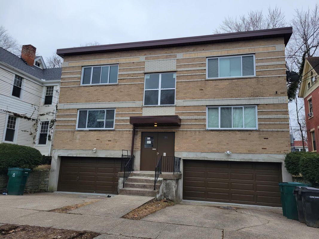 1231 Laidlaw Ave ##3 - Photo 4 of 8