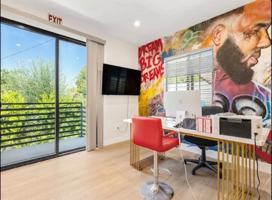 featured image of 2743 N Keystone St