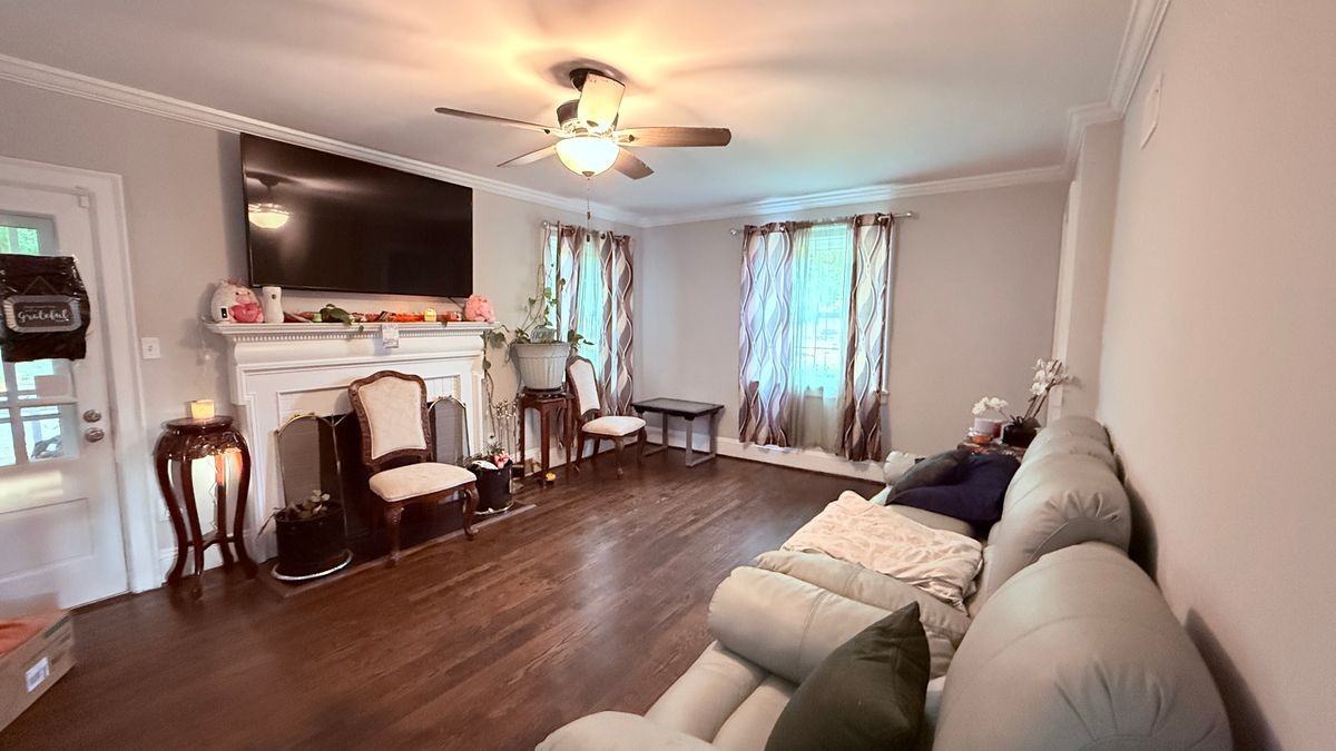 335 Claremont St - Photo 3 of 10