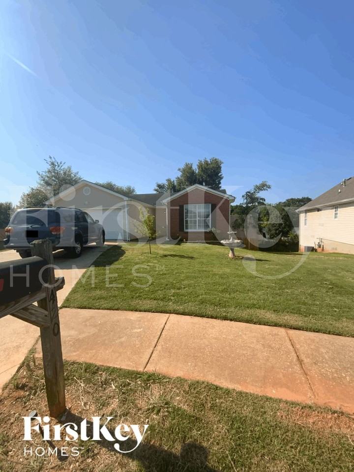 420 Autumn Lake Ct