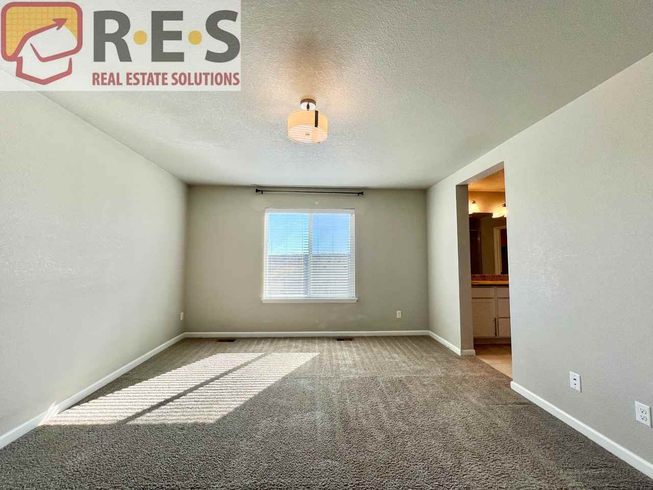 11840 Dodworth St - Photo 7 of 20