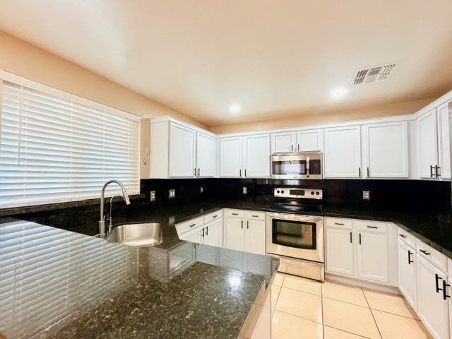 11713 W Shaw Butte Dr - Photo 7 of 29
