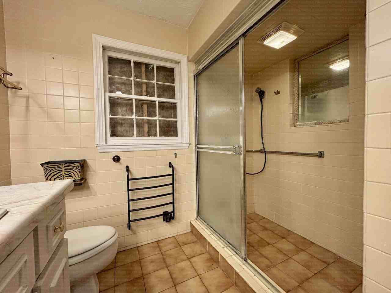 2382 Elm Dr - Photo 6 of 19