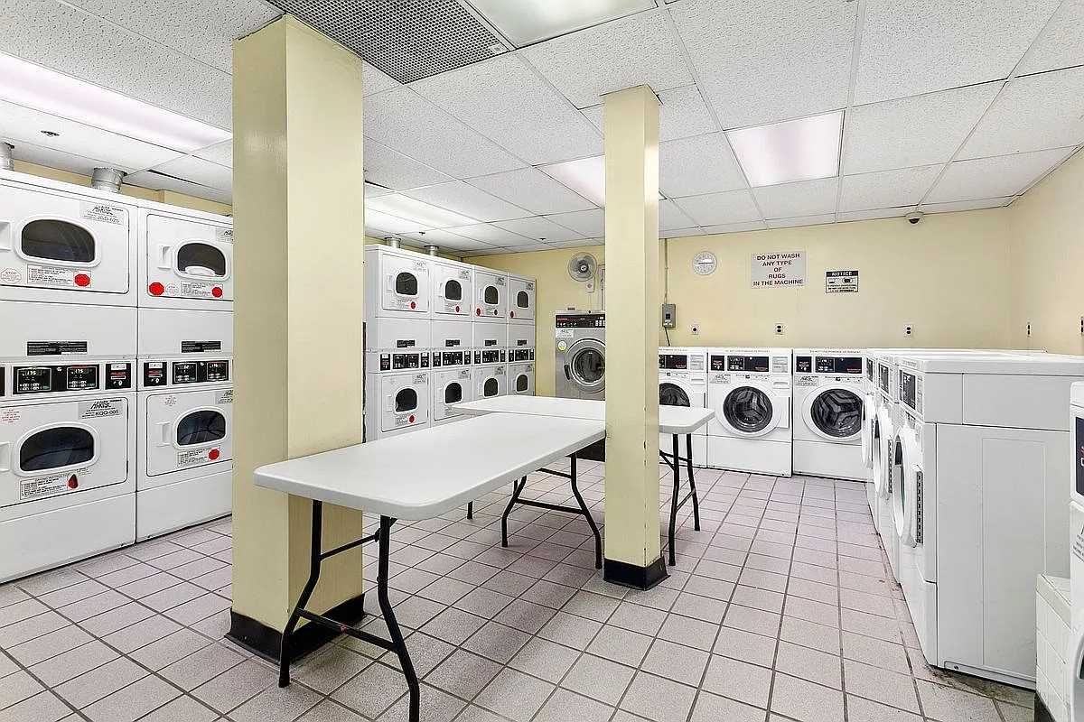 140 W 69th St - Photo 5 of 13