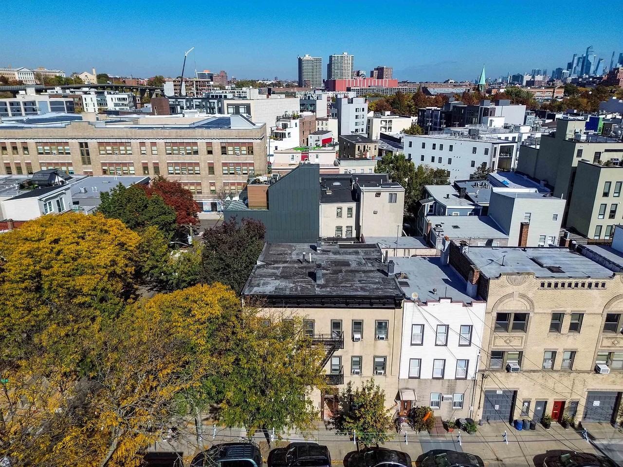 420 2nd St - Photo 2 of 13