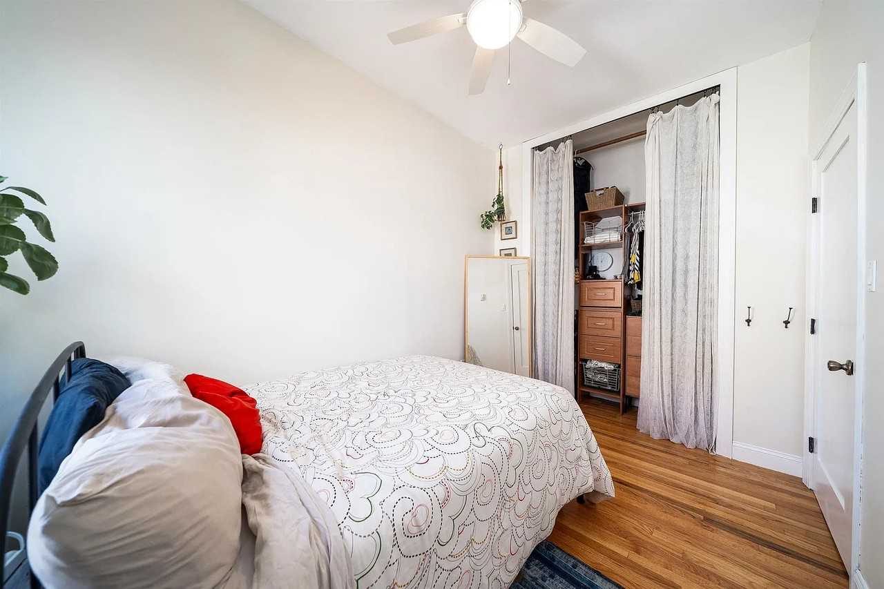 420 2nd St - Photo 6 of 13