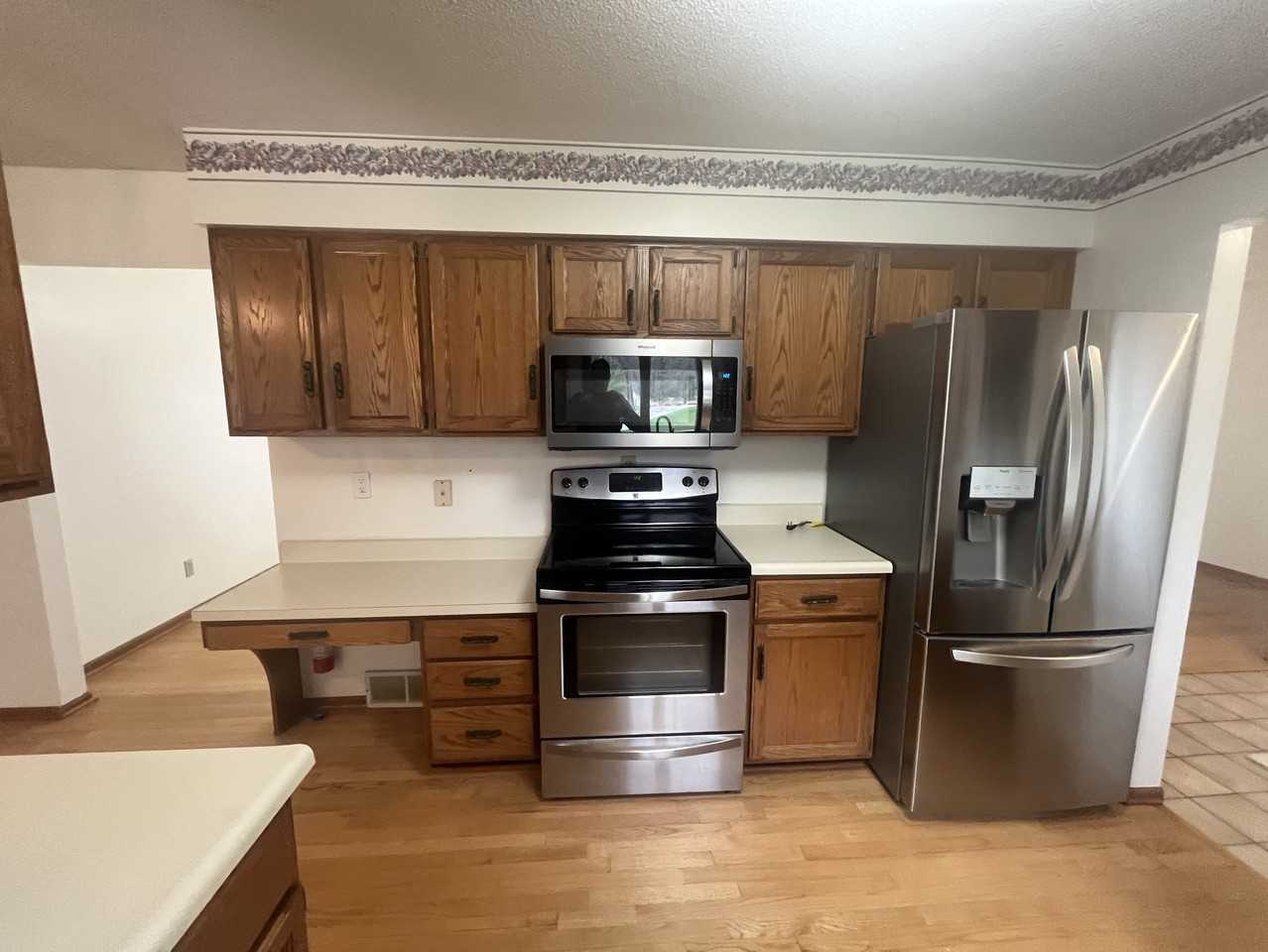 15656 Longview Ln - Photo 3 of 16