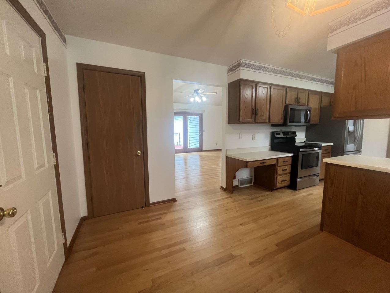 15656 Longview Ln - Photo 5 of 16