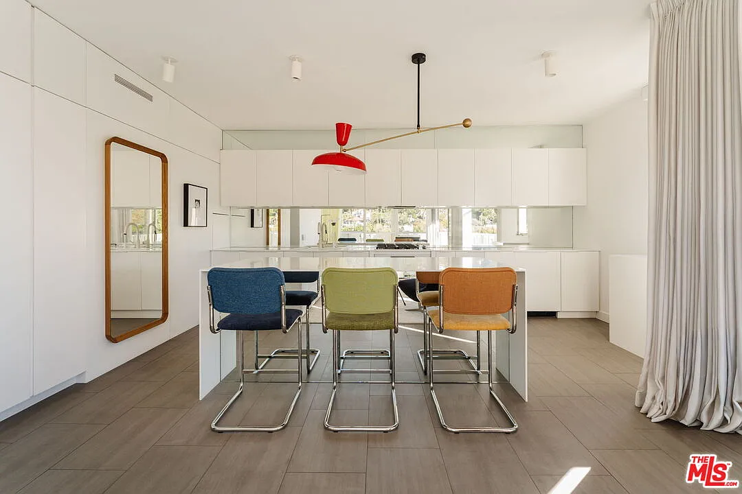 4411 Los Feliz Blvd #702 - Photo 6 of 30