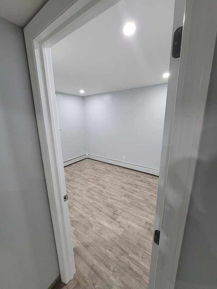 1110 129th St - Photo 5 of 9
