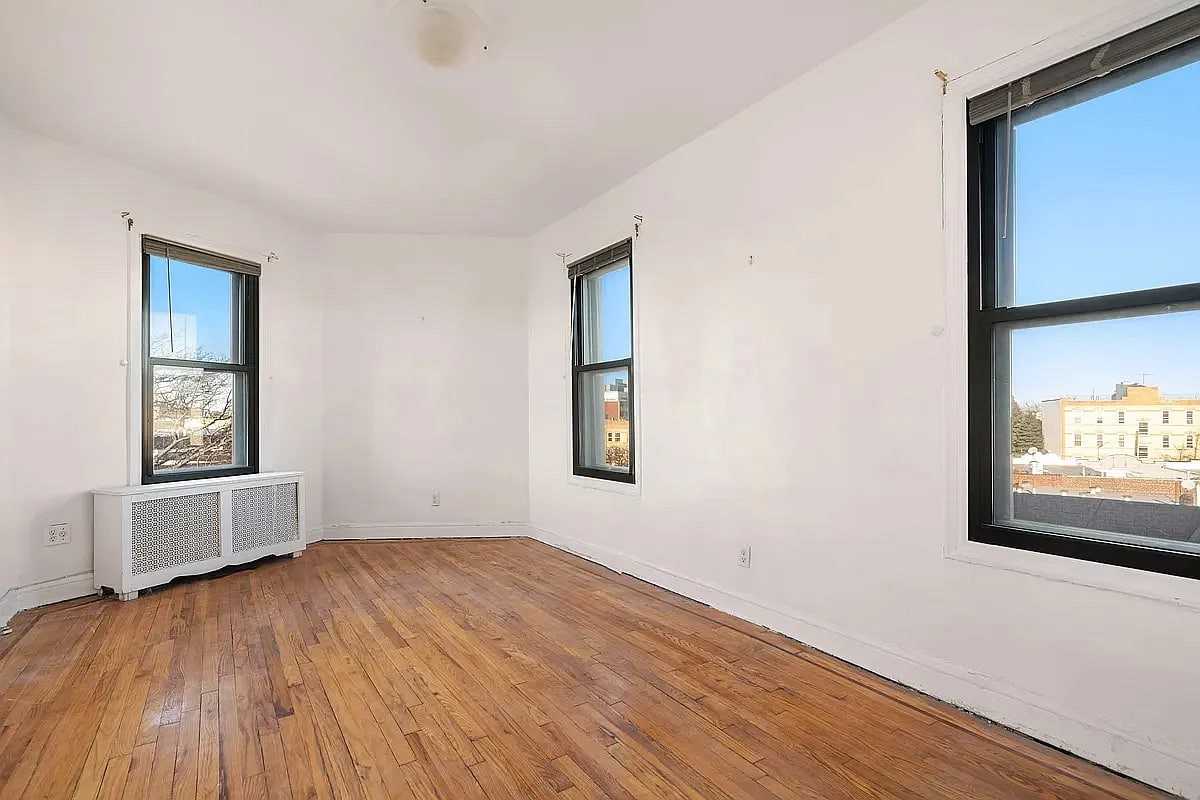 4414 Newtown Rd - Photo 4 of 5