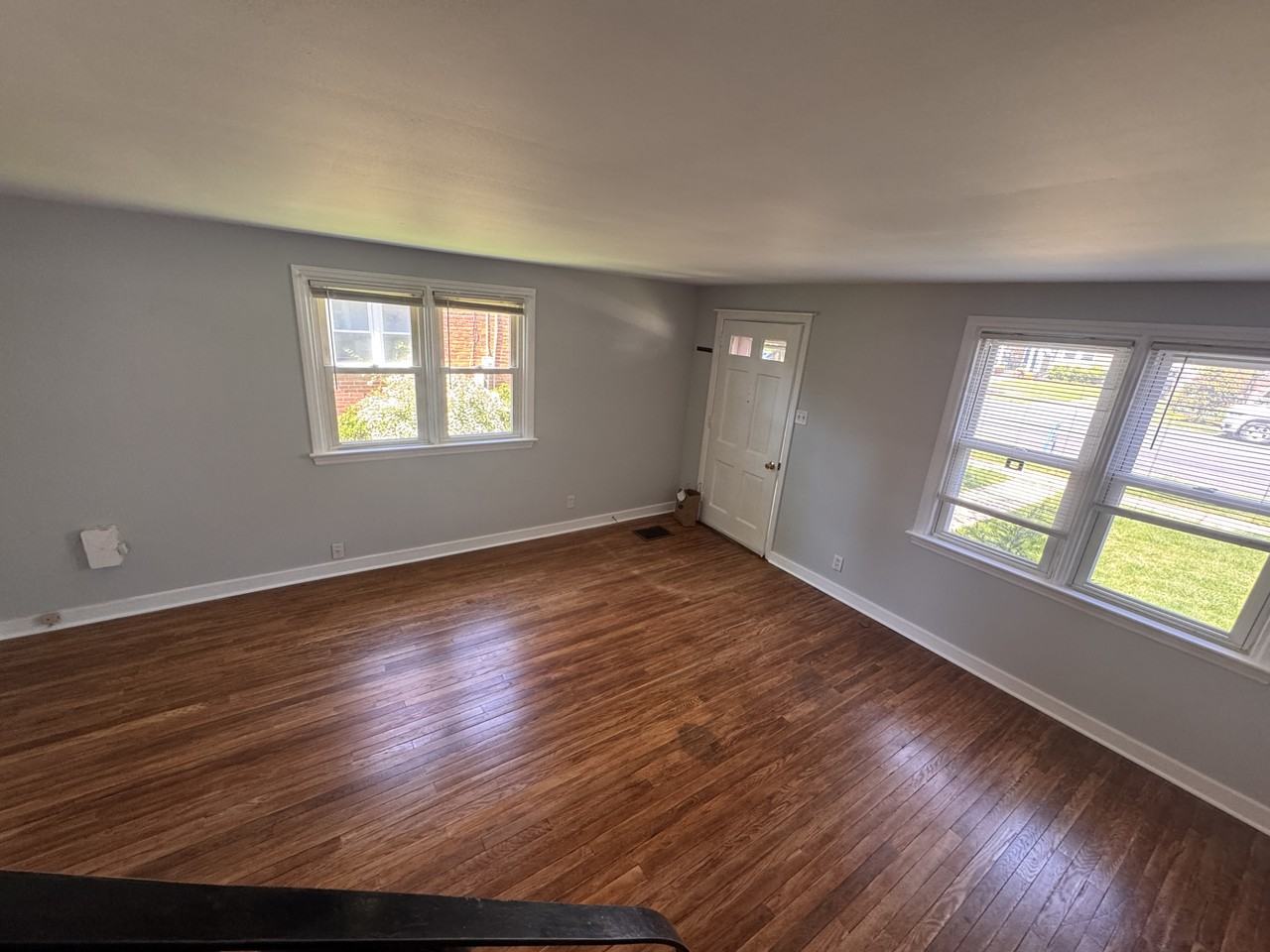 863 Fountain Ave - Photo 5 of 20