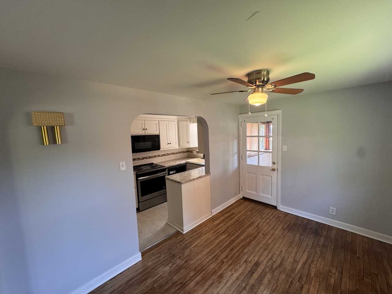 863 Fountain Ave - Photo 7 of 20