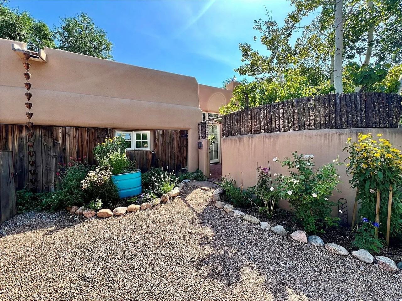 5 Cerro Gordo Rd #1A - Photo 3 of 16